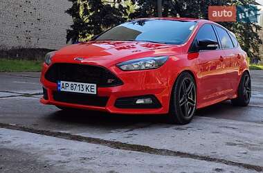 Хэтчбек Ford Focus 2016 в Запорожье