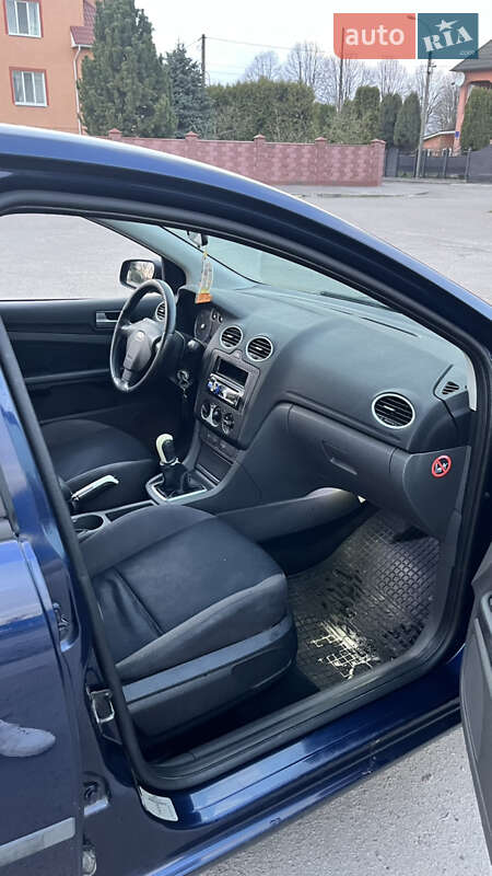 Хэтчбек Ford Focus 2005 в Луцке