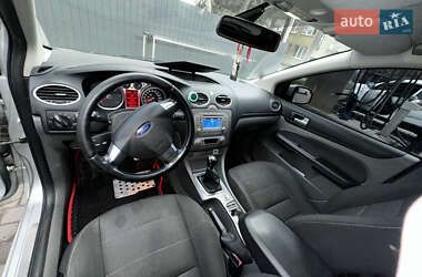 Универсал Ford Focus 2010 в 