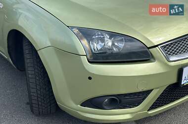 Седан Ford Focus 2005 в 