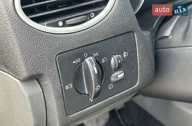 Седан Ford Focus 2005 в 