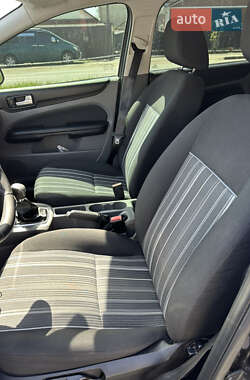 Универсал Ford Focus 2010 в 