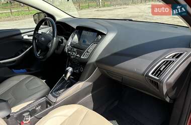 Хетчбек Ford Focus 2016 в 