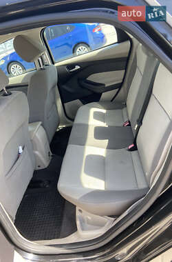 Седан Ford Focus 2014 в 