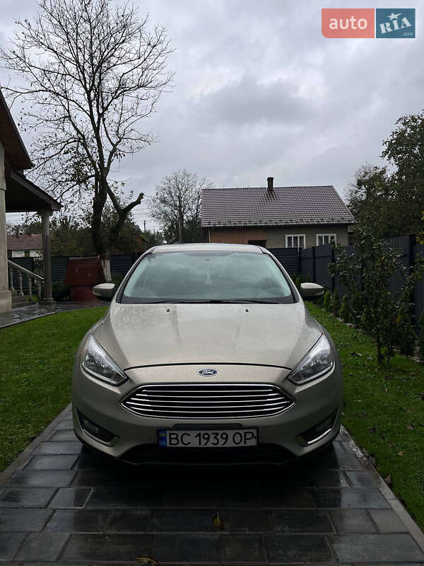 Седан Ford Focus 2016 в Новому Розділі