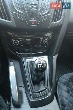 Седан Ford Focus 2012 в 
