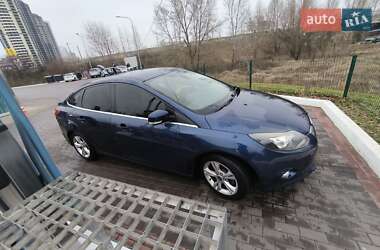 Седан Ford Focus 2012 в 