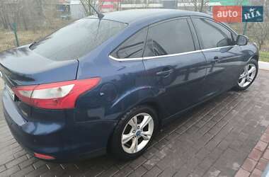 Седан Ford Focus 2012 в 