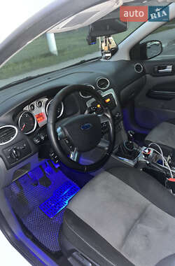 Универсал Ford Focus 2010 в 