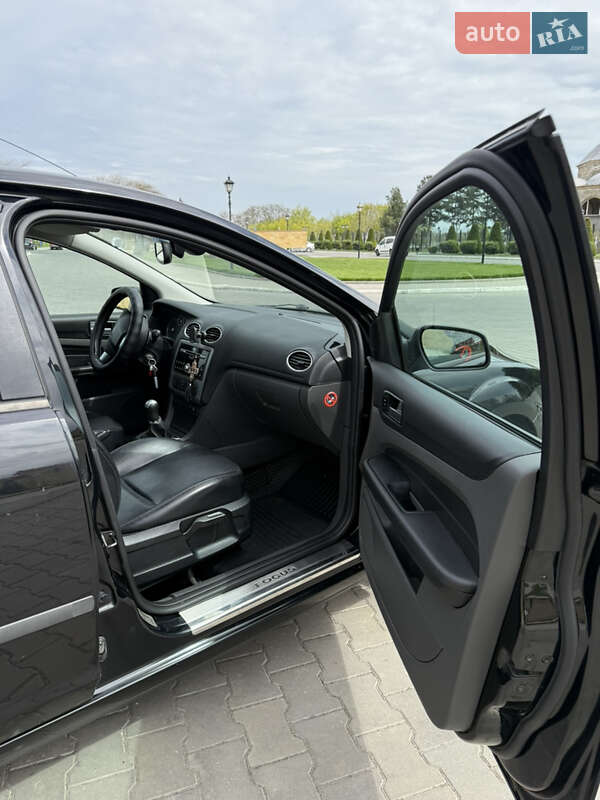 Хетчбек Ford Focus 2005 в Ізмаїлі