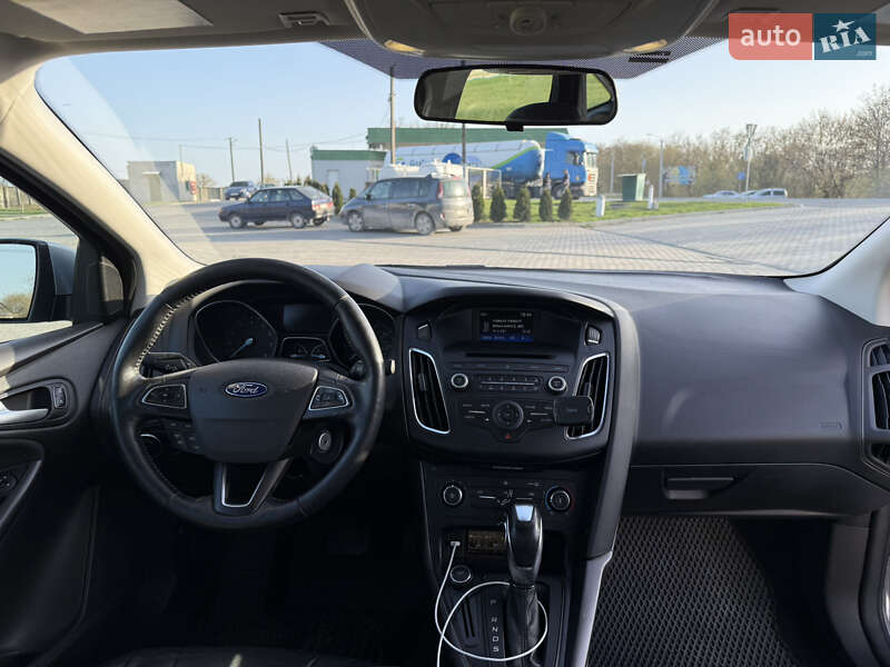 Седан Ford Focus 2016 в Киеве