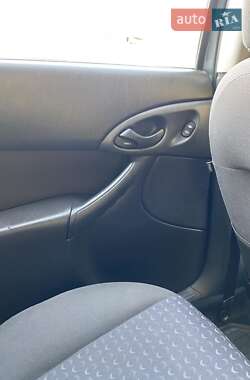 Универсал Ford Focus 2003 в 