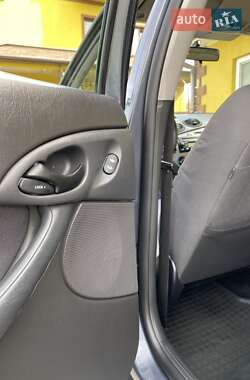 Универсал Ford Focus 2003 в 