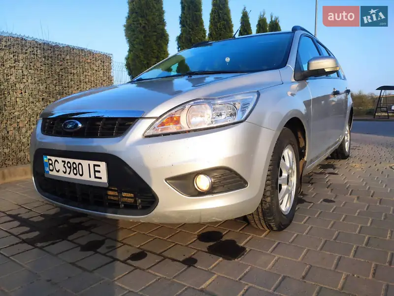 Ford Focus 2010 VIN WF0SXXGCDSAA71881 фото оголошення 2 з 58