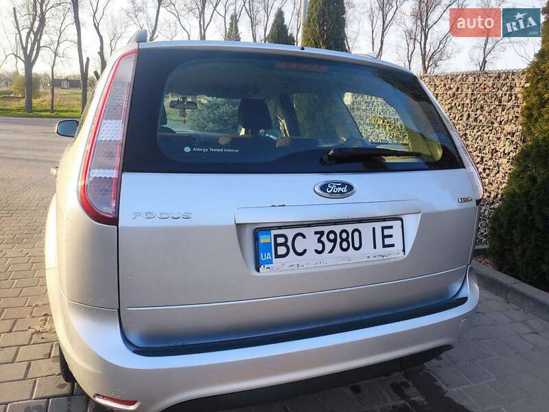 Універсал Ford Focus 2010 в Самборі