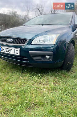 Хэтчбек Ford Focus 2006 в 