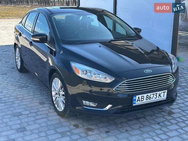 Седан Ford Focus 2015 в 