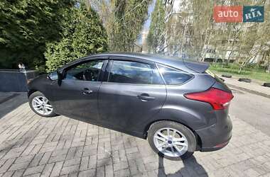 Хэтчбек Ford Focus 2016 в 