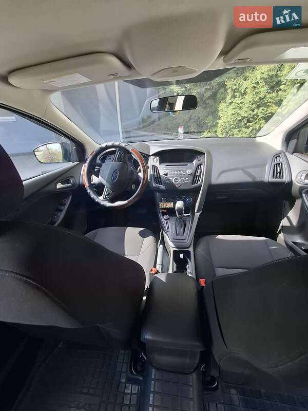 Хетчбек Ford Focus 2016 в Дніпрі фото 12 Хетчбек Ford Focus 2016 в Дніпрі