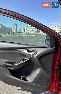 Хетчбек Ford Focus 2015 в Івано-Франківську
