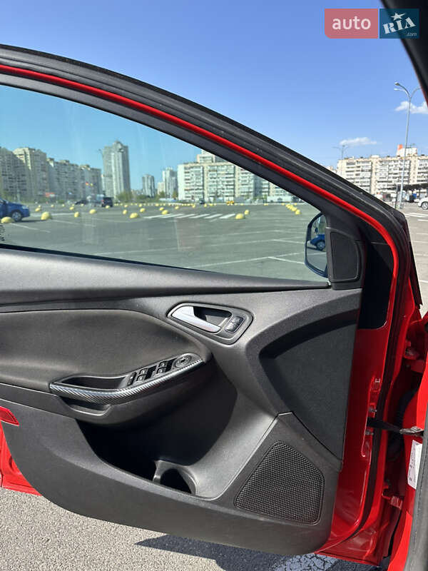 Хетчбек Ford Focus 2015 в Києві