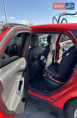 Хэтчбек Ford Focus 2015 в 
