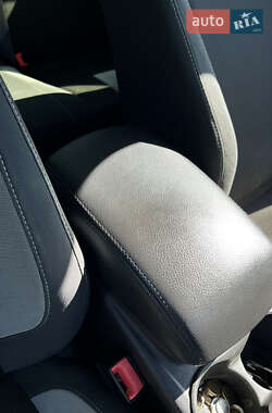 Седан Ford Focus 2013 в 