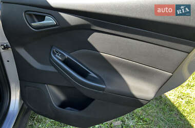 Седан Ford Focus 2013 в 