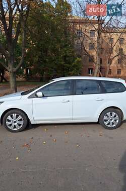Универсал Ford Focus 2010 в 