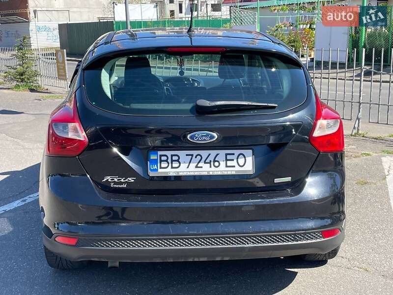Хэтчбек Ford Focus 2013 в Одессе