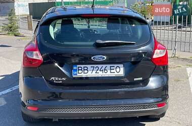 Хэтчбек Ford Focus 2013 в 