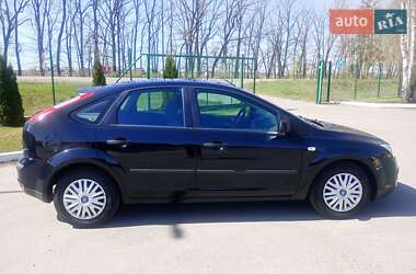 Хэтчбек Ford Focus 2006 в 