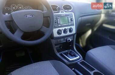 Хэтчбек Ford Focus 2006 в 