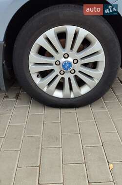 Седан Ford Focus 2006 в 