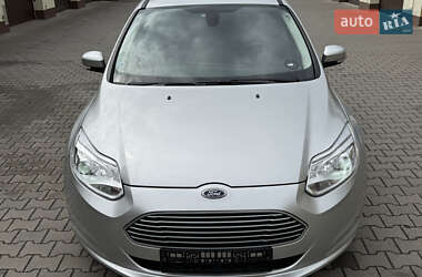 Хетчбек Ford Focus 2014 в 