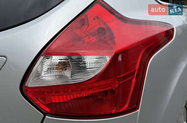 Хетчбек Ford Focus 2014 в 