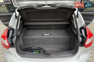 Хетчбек Ford Focus 2014 в 