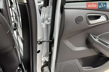 Хетчбек Ford Focus 2014 в 