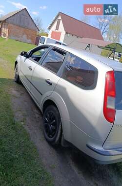 Седан Ford Focus 2005 в 