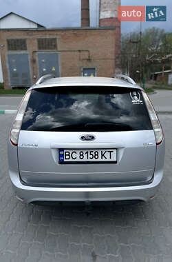 Универсал Ford Focus 2010 в 