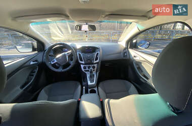 Седан Ford Focus 2014 в 