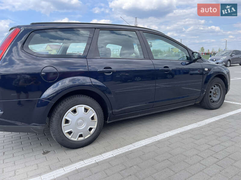 Универсал Ford Focus 2007 в Нововолынске