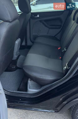 Седан Ford Focus 2008 в 