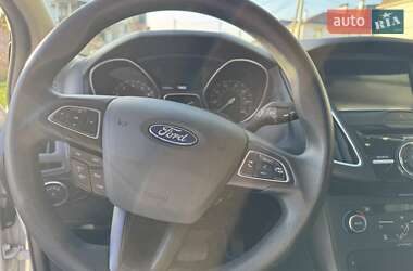 Седан Ford Focus 2017 в 