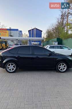 Хэтчбек Ford Focus 2009 в 