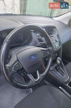 Седан Ford Focus 2017 в 