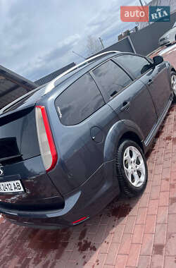 Универсал Ford Focus 2010 в 
