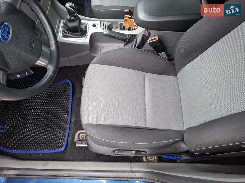 Хэтчбек Ford Focus 2011 в Львове