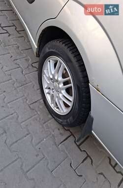 Седан Ford Focus 2000 в 