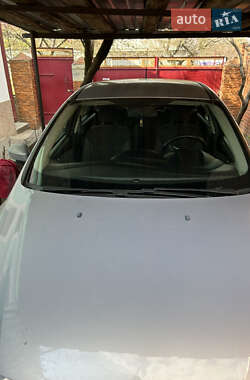 Хэтчбек Ford Focus 2013 в 